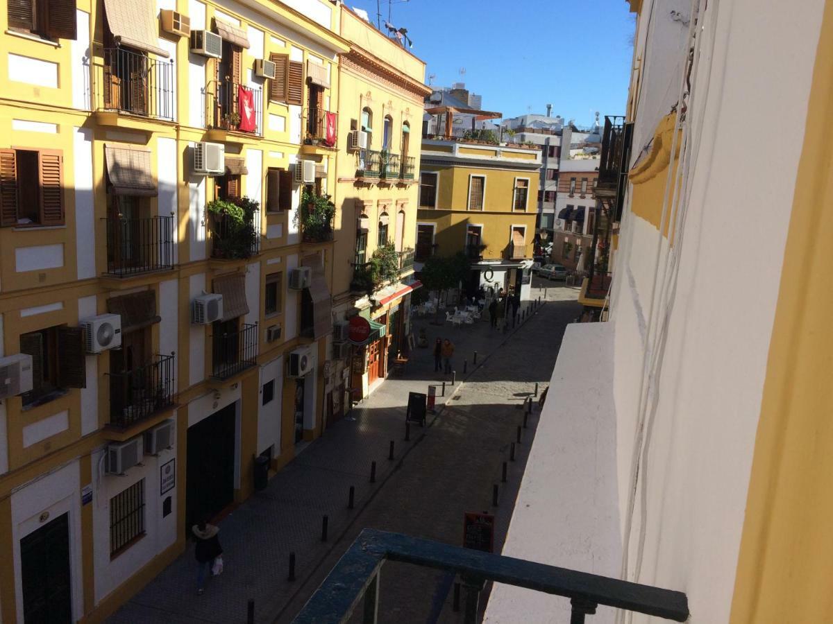 Ferienwohnung Peris Mencheta Sevilla Exterior foto