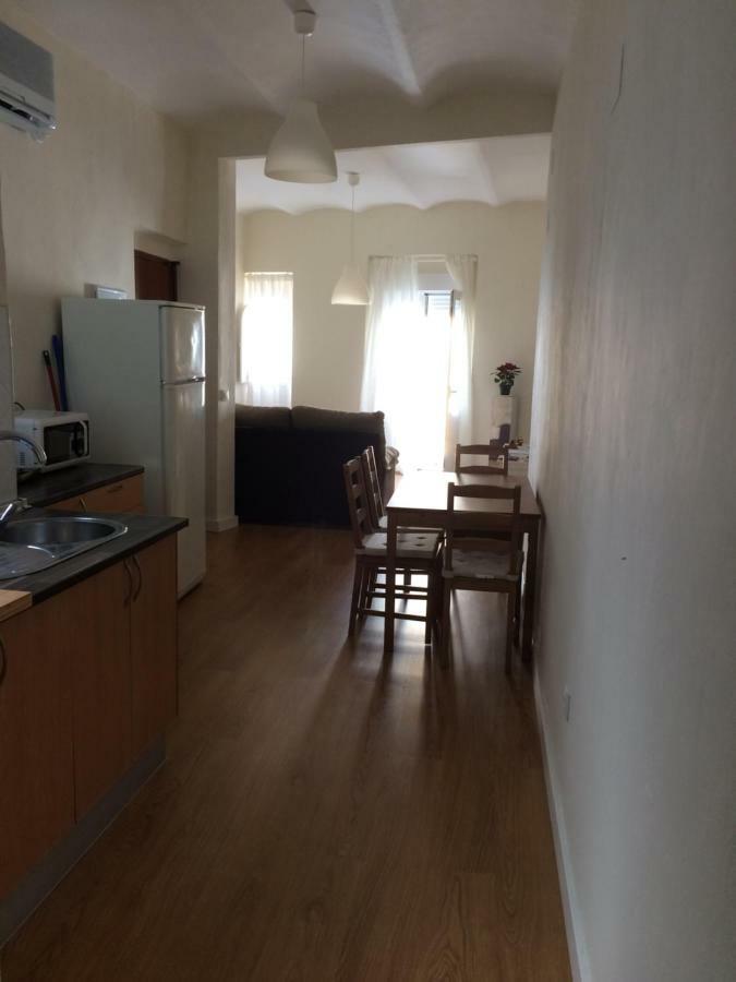 Ferienwohnung Peris Mencheta Sevilla Exterior foto