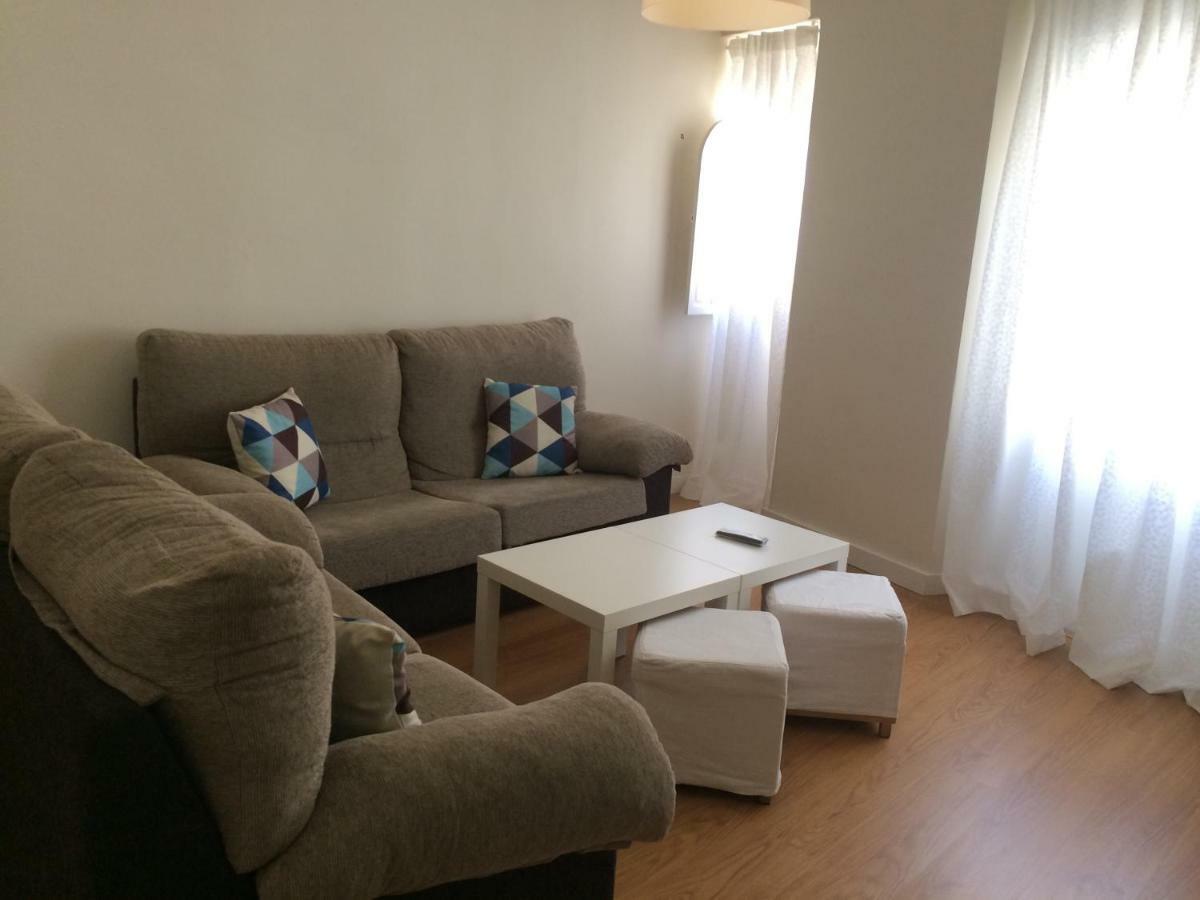 Ferienwohnung Peris Mencheta Sevilla Exterior foto